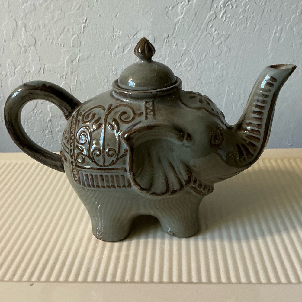 Pier 1 Imports Elephant Ceramic Teapot - Gray and Brown